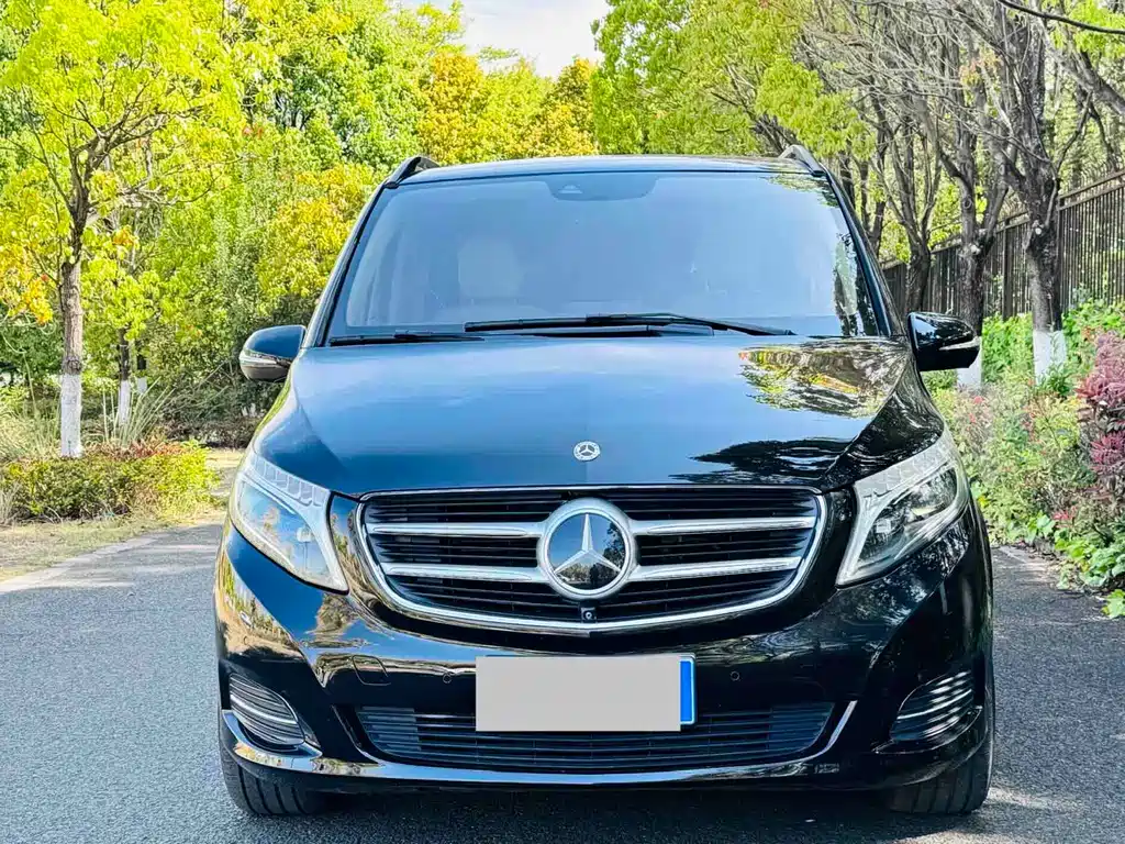 Mercedes-Benz V-Class 2017 V 260 L Exclusive Long Wheelbase