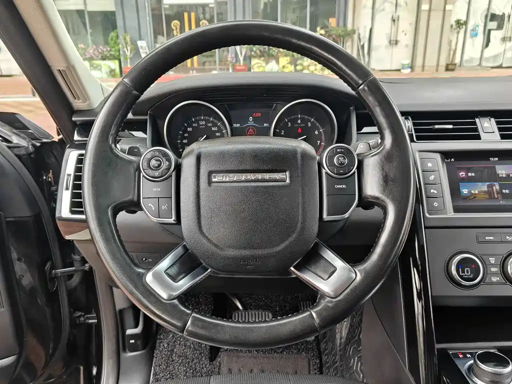 Land Rover Discovery 2017 3.0 SC V6 SE