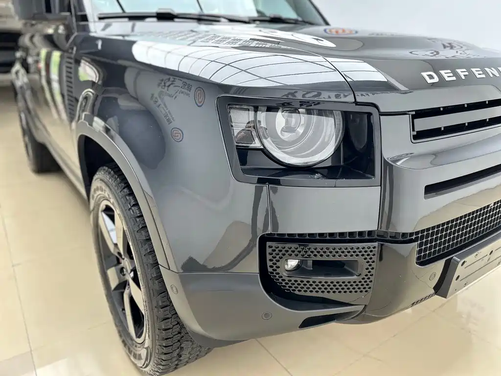Land Rover Defender 2023 130 3.0T P400 HSE