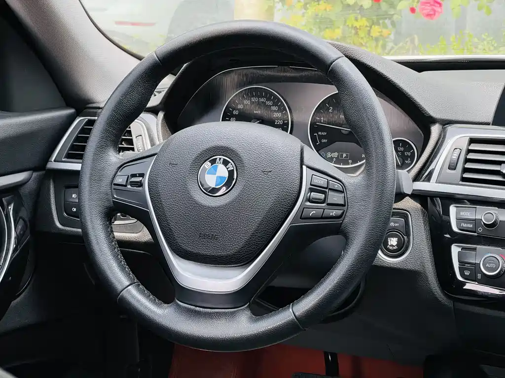 BMW 3 Series GT 2019 320i Fashion Edition
