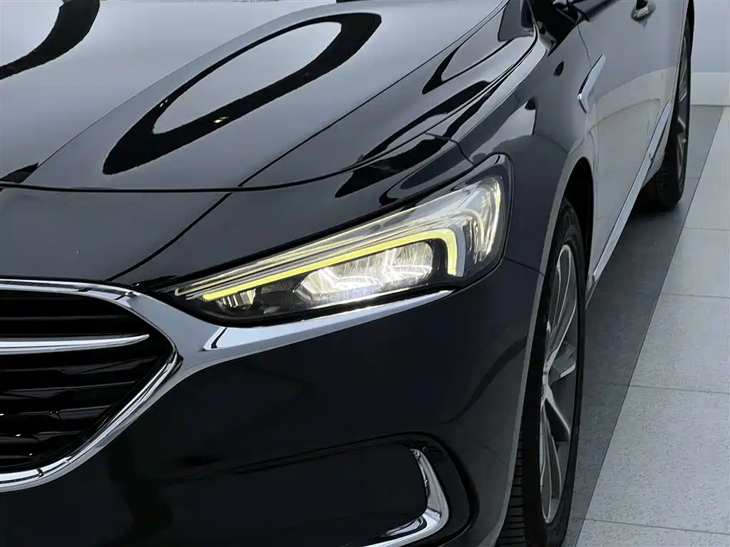 2022 Buick LaCrosse 652T Luxury
