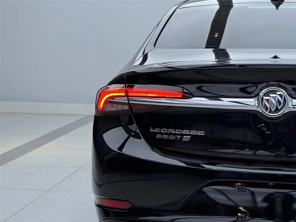 2022 Buick LaCrosse 652T Luxury