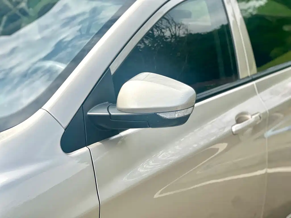 Roewe 350 2015 1.5L Manual Luxury Sunroof Edition