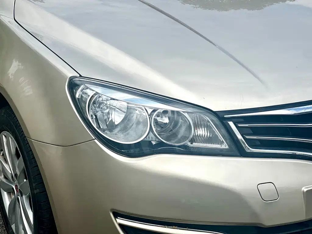 Roewe 350 2015 1.5L Manual Luxury Sunroof Edition