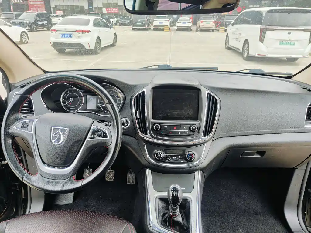 Baojun 560 2016 1.5T Manual Luxury