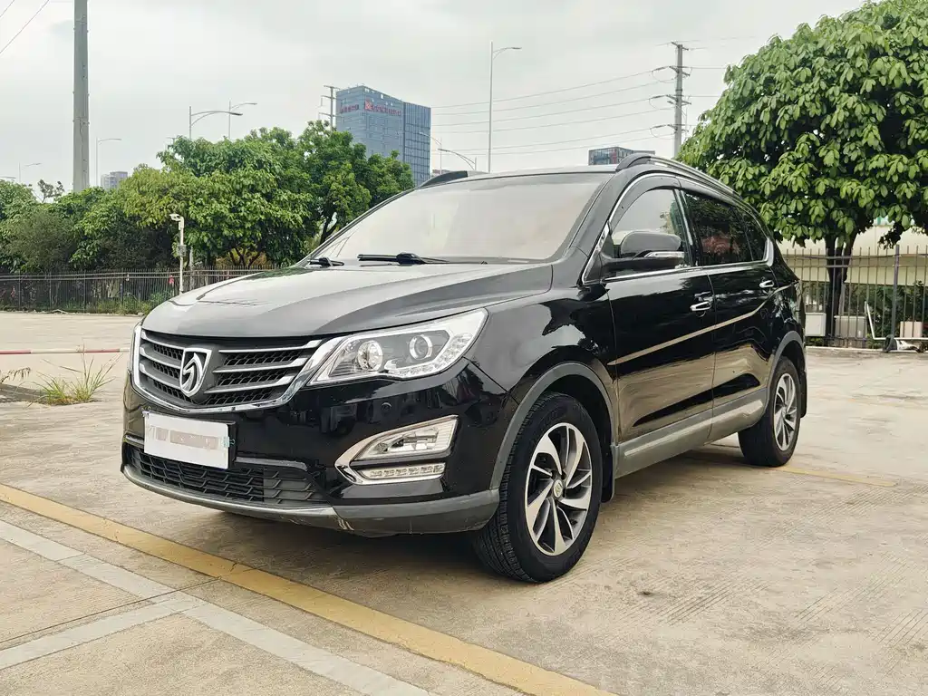 Baojun 560 2016 1.5T Manual Luxury