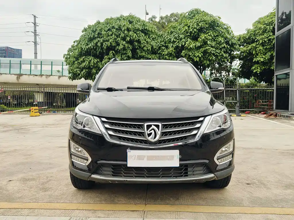 Baojun 560 2016 1.5T Manual Luxury