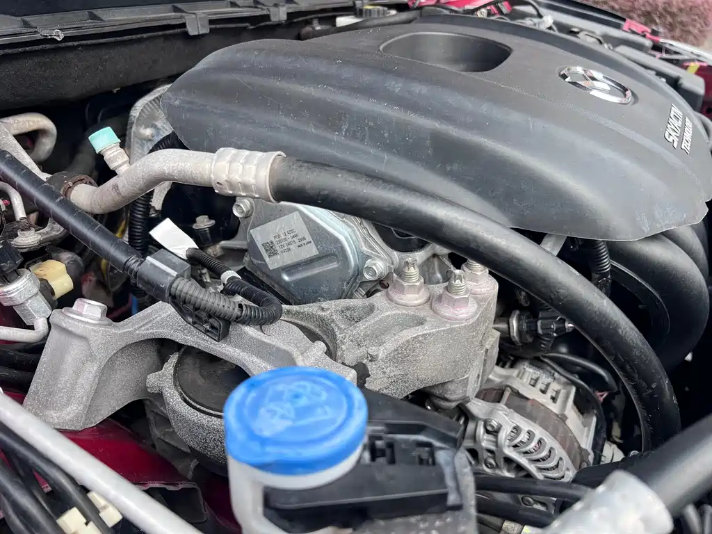 Mazda 3 Axela 2014 Sedan 1.5L Automatic Luxury