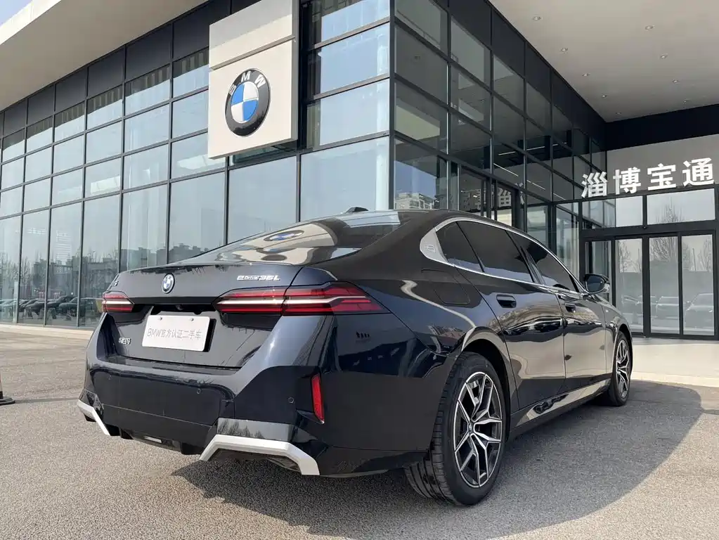 BMW i5 2024 eDrive 35L Exclusive M Sport Package