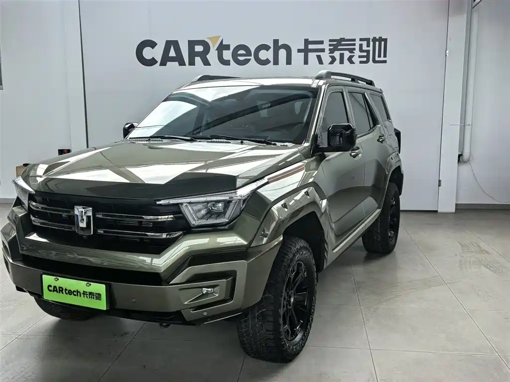 Tank 400 Hi4-T Off-Road Edition 2024
