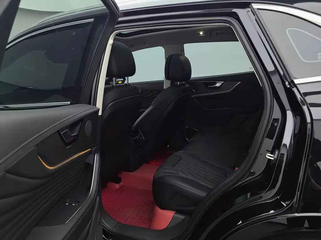 Hongqi HS5 2023 2.0T Qi Xiang Pro Edition