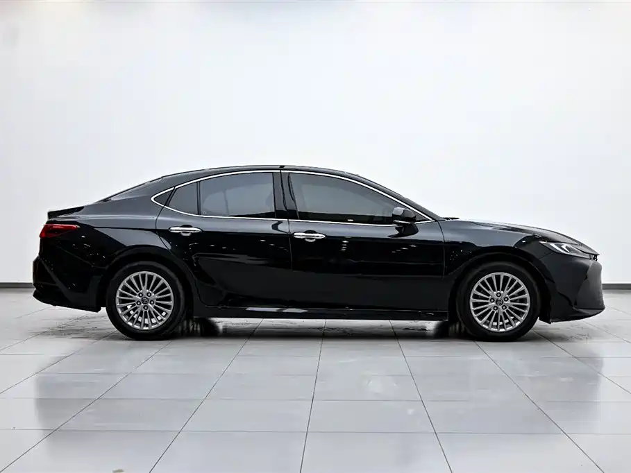 Camry 2024 2.0G Premium Edition