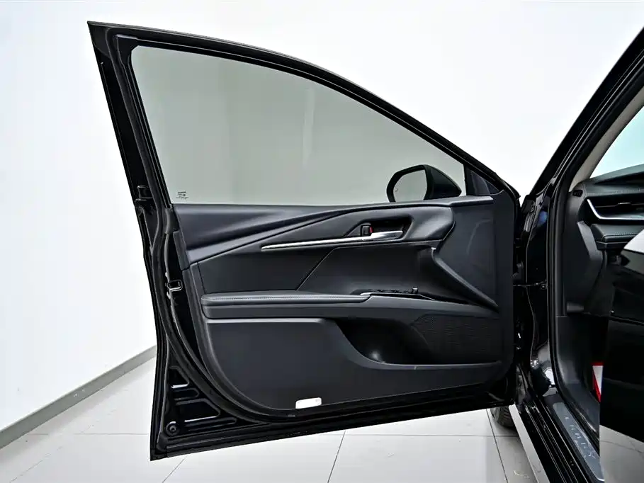 Camry 2024 2.0G Premium Edition