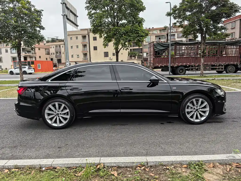 Audi A6L 2024 45 TFSI Zhenxuan Dynamic Edition
