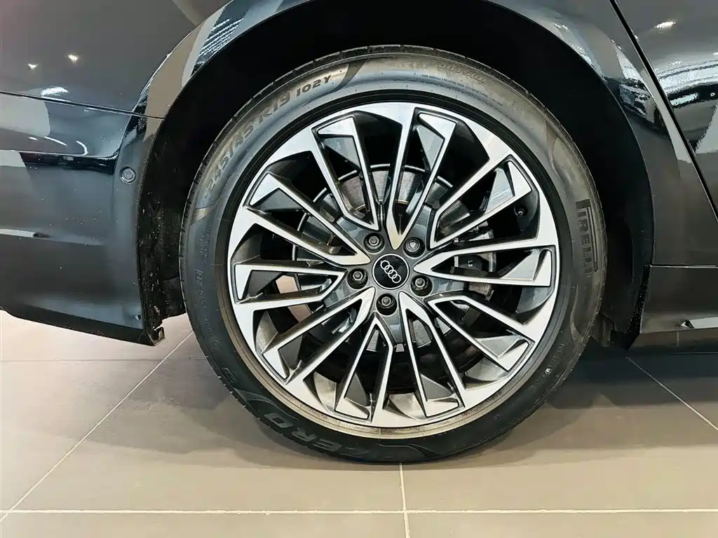 Audi A6L 2020 55 TFSI e quattro