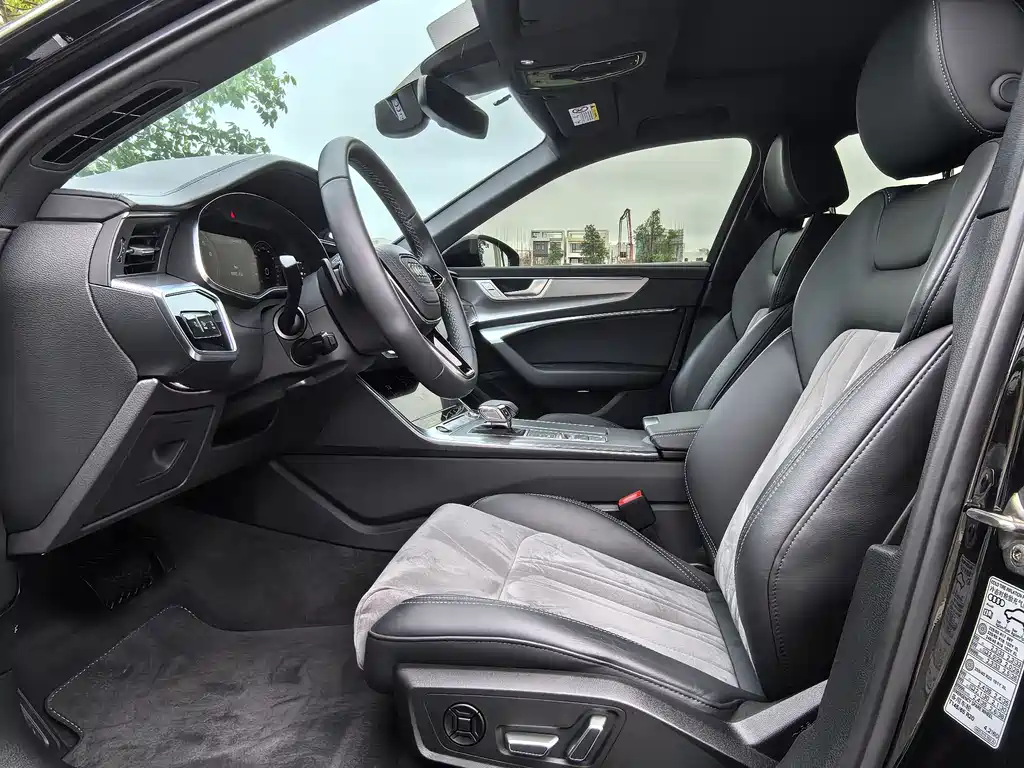 Audi A6L 2024 45 TFSI Zhenxuan Dynamic Edition