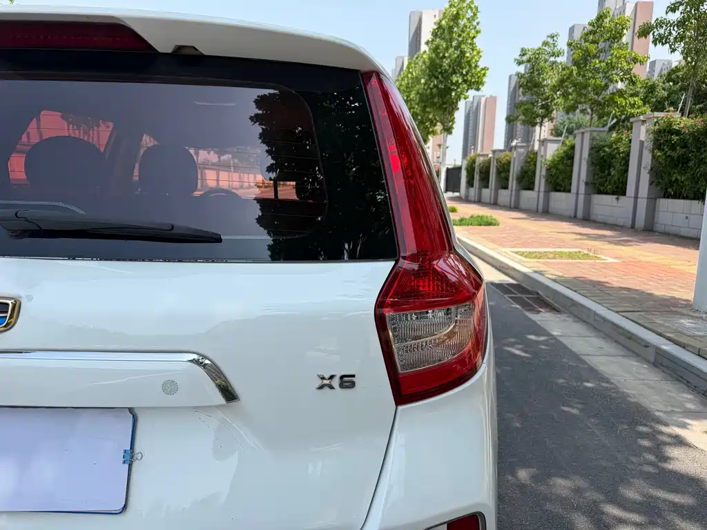 Geely Vision X6 2016 1.3T CVT Luxury