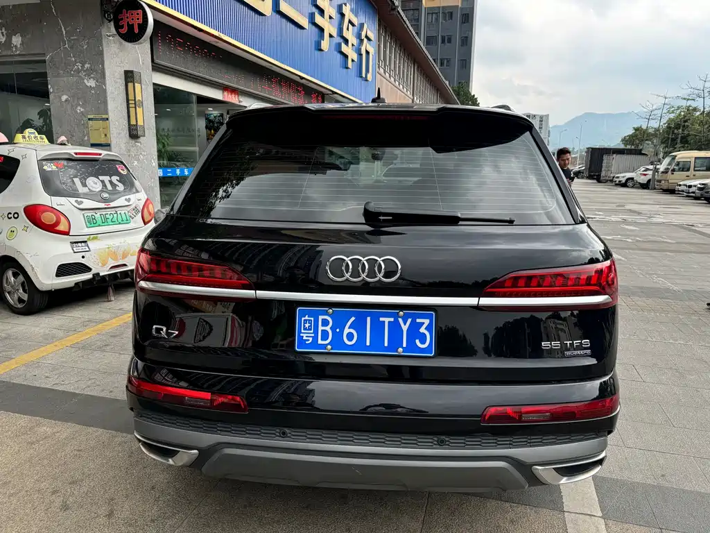 Audi Q7 2020 55 TFSI quattro Black Warrior Edition