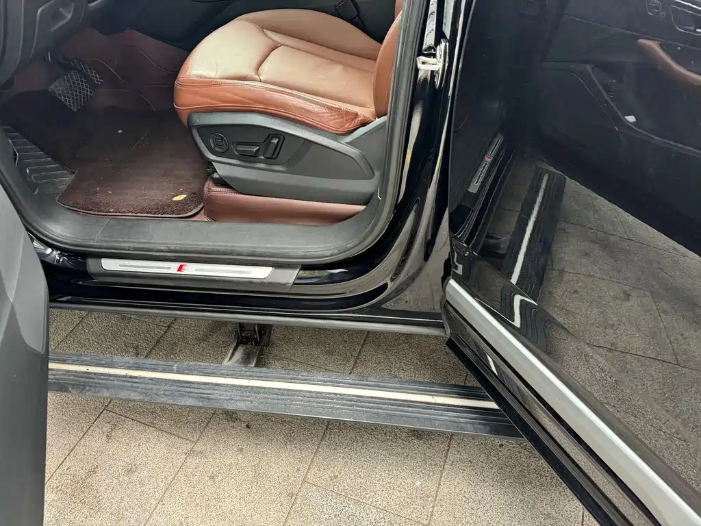 Audi Q7 2020 55 TFSI quattro Black Warrior Edition