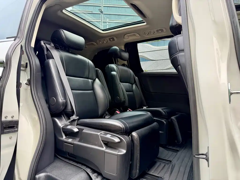 Honda Elysion 2016 2.4L Classic Edition
