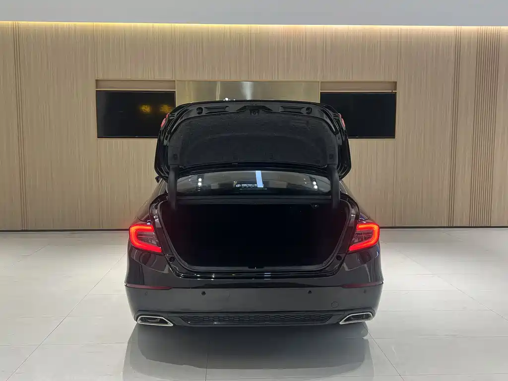 Accord 2022 260TURBO Phantom Night Premium Edition