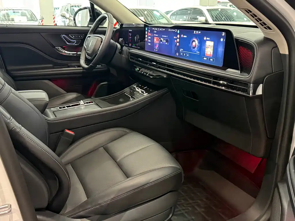 Lincoln Corsair 2024 1.5T FWD Premium Hybrid Edition