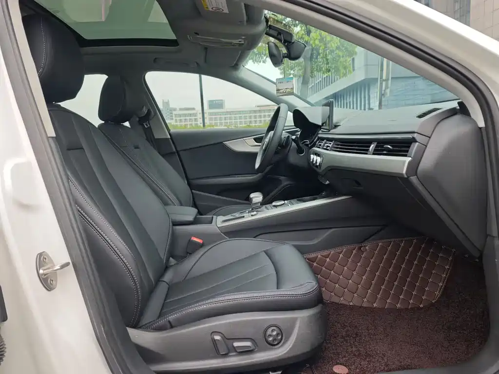 Audi A4L 2019 40 TFSI Entry Edition China VI