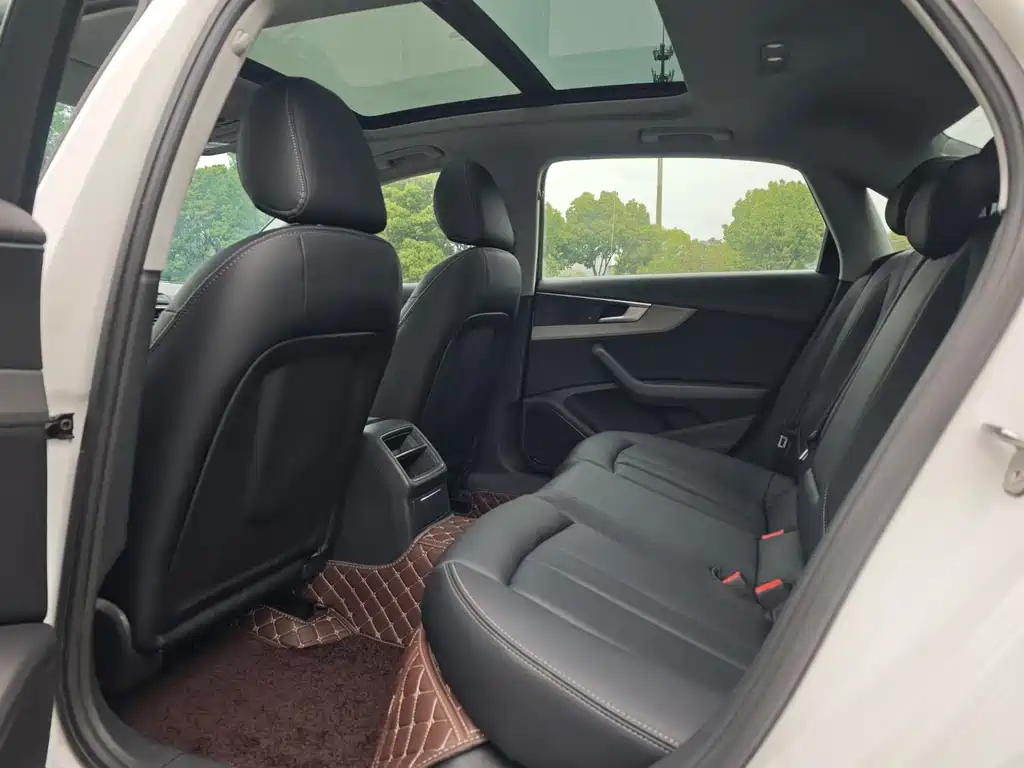 Audi A4L 2019 40 TFSI Entry Edition China VI