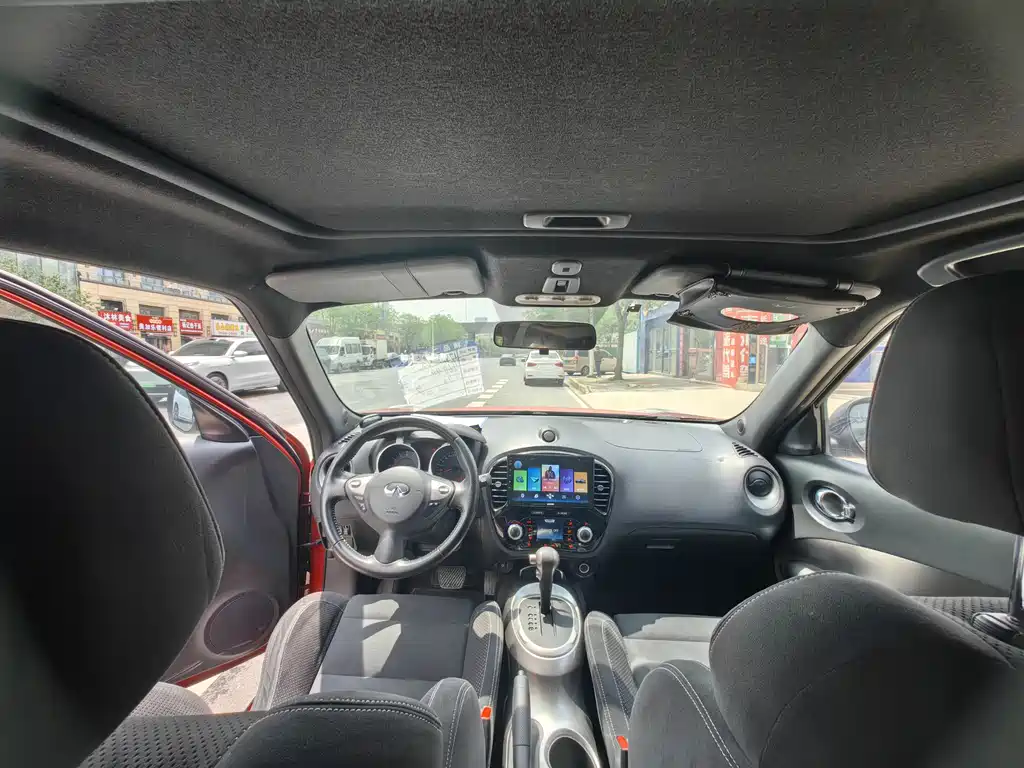 Infiniti ESQ 2014 1.6L