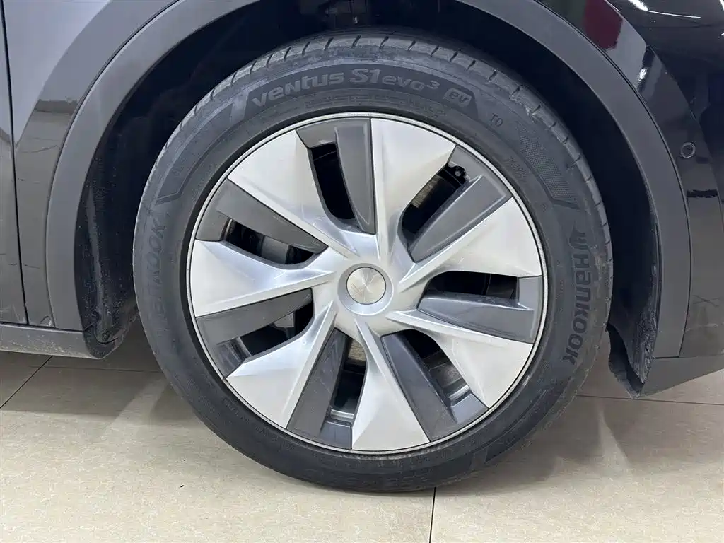 Model Y 2022 Rear-Wheel Drive