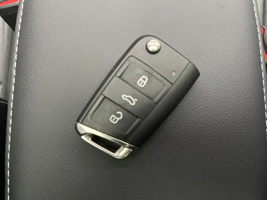 Volkswagen Tiguan L 2021 330TSI Automatic FWD R-Line Yuexiang Edition