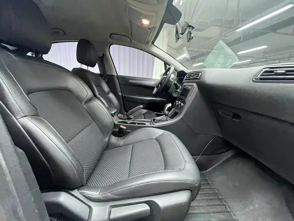 Citroën C4 2016 1.6L Automatic Luxury Edition