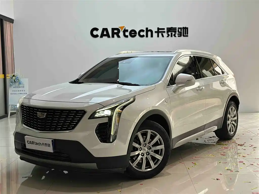 Cadillac XT4 2022 28T FWD Luxury
