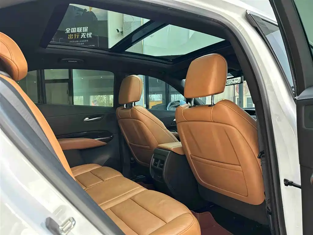 Cadillac XT4 2022 28T FWD Luxury