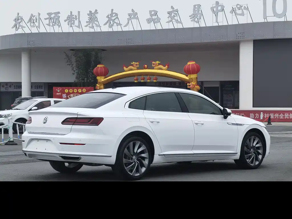 FAW-Volkswagen CC 2019 330TSI Huayan Edition China V