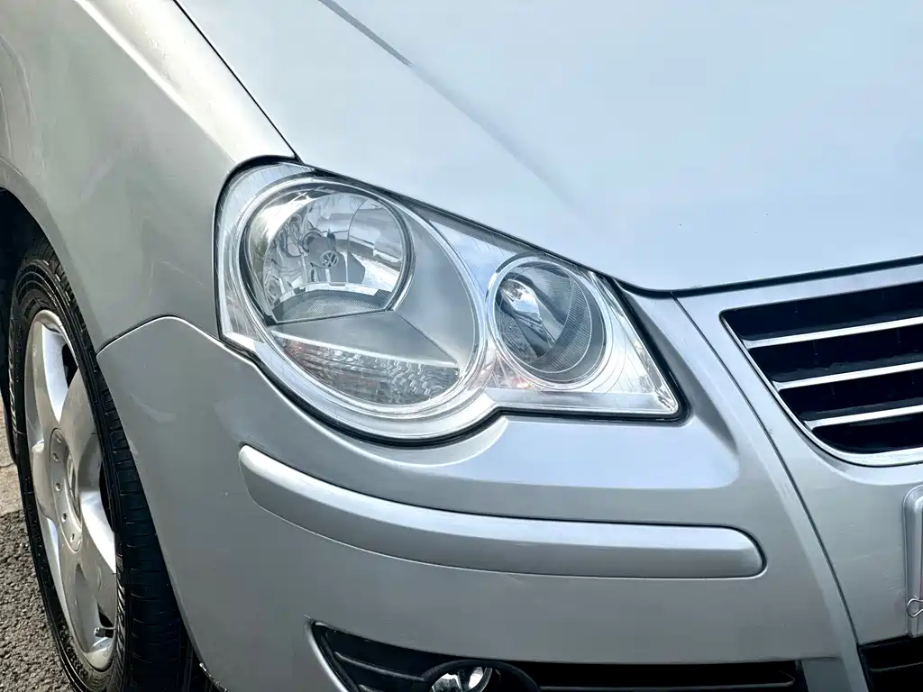 Volkswagen Polo 2007 Sedan 1.4L Automatic Fashion Edition