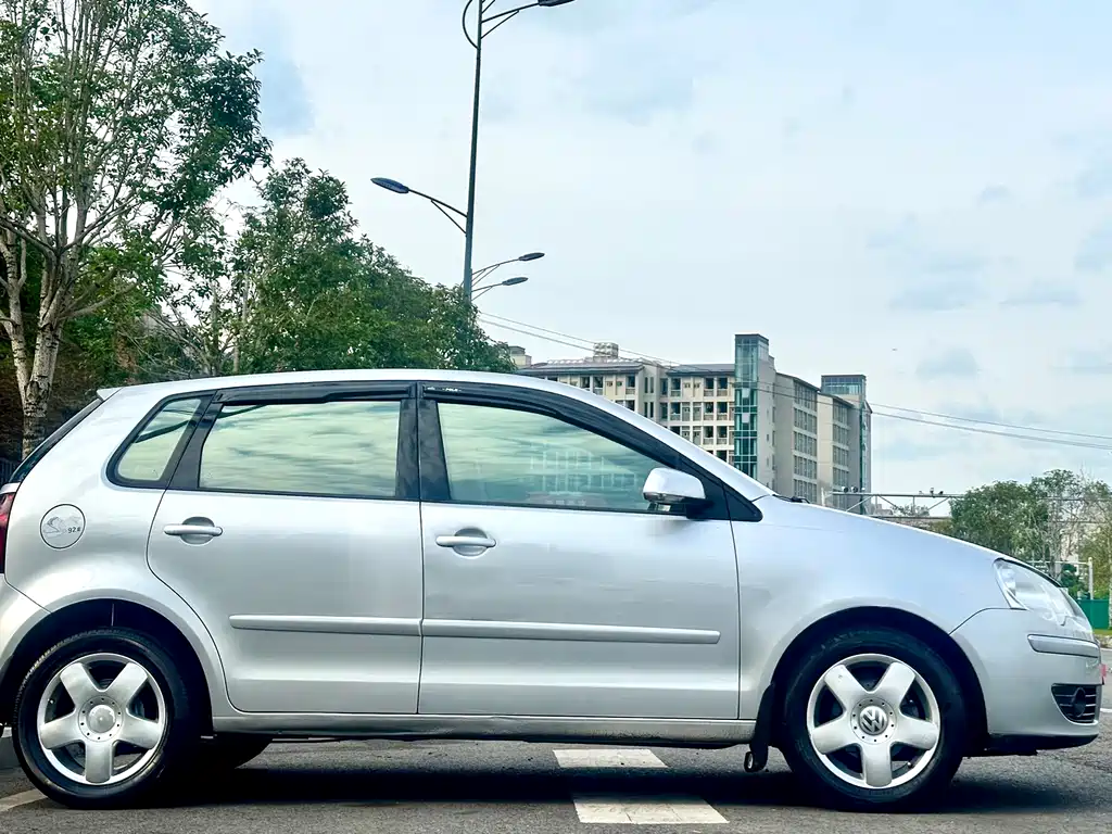 Volkswagen Polo 2007 Sedan 1.4L Automatic Fashion Edition