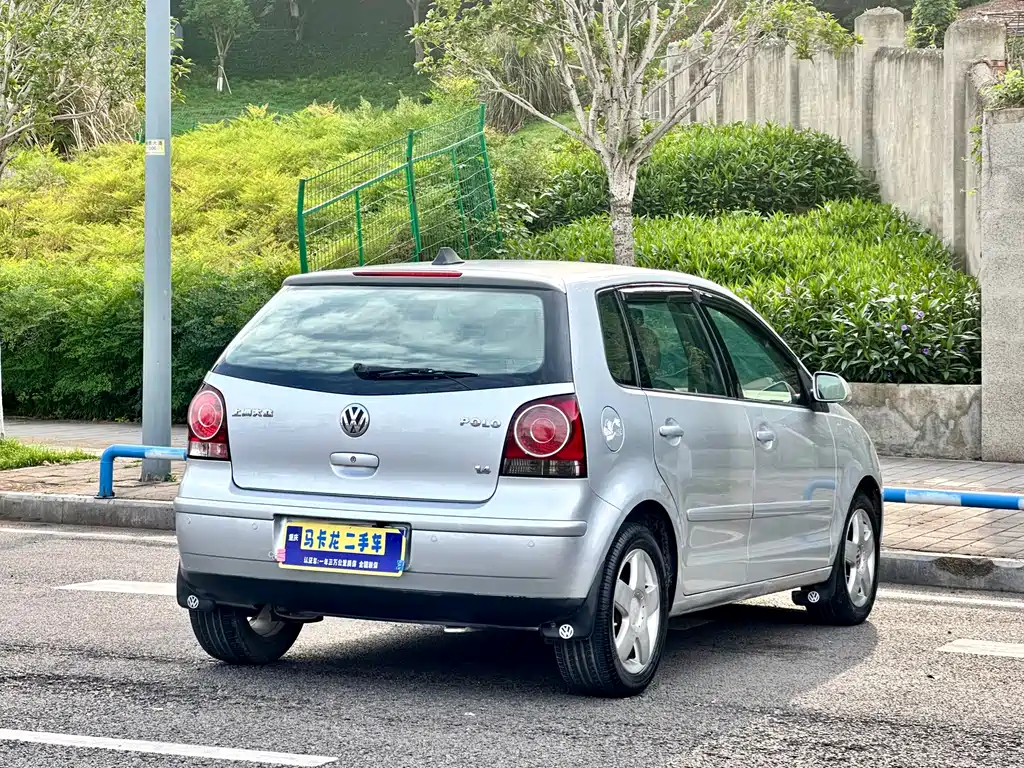 Volkswagen Polo 2007 Sedan 1.4L Automatic Fashion Edition