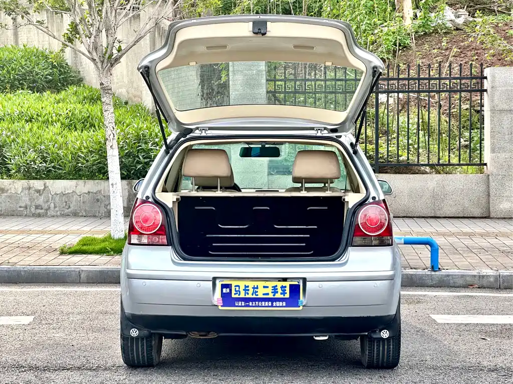 Volkswagen Polo 2007 Sedan 1.4L Automatic Fashion Edition