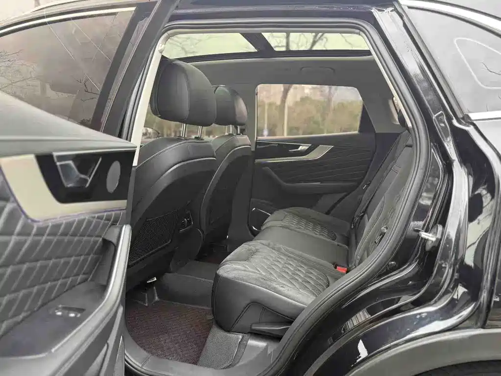 Hongqi HS5 2019 2.0T Zhilian Qixiang Edition