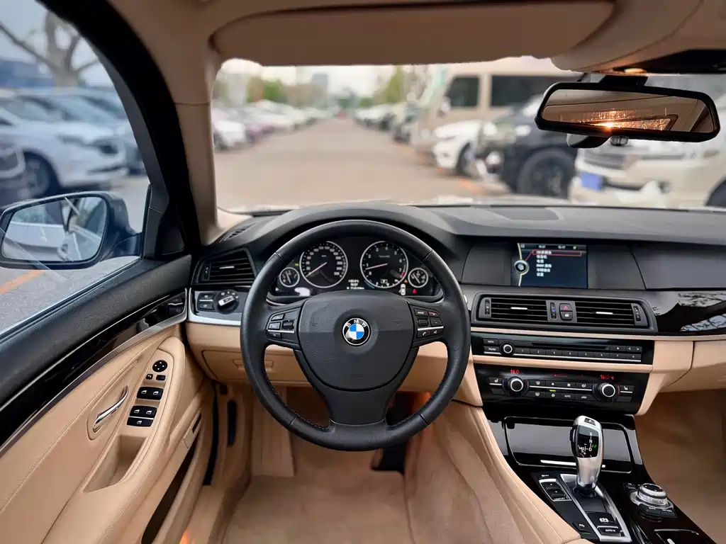 BMW 5 Series 2012 523Li Luxury