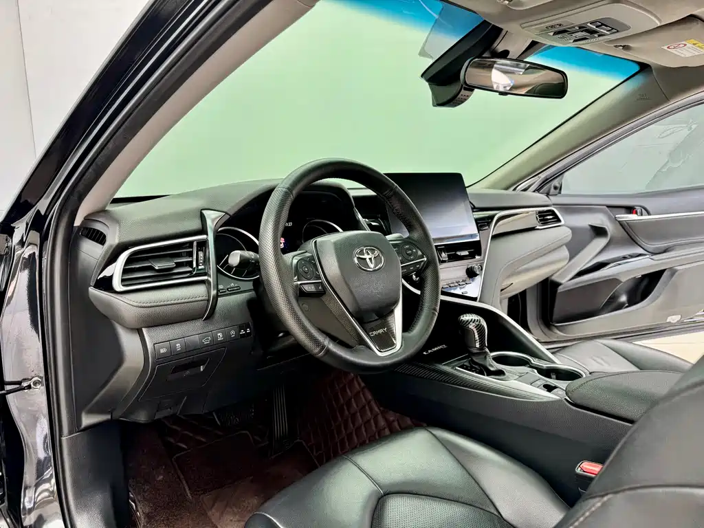 Camry 2021 2.0G Luxury Edition