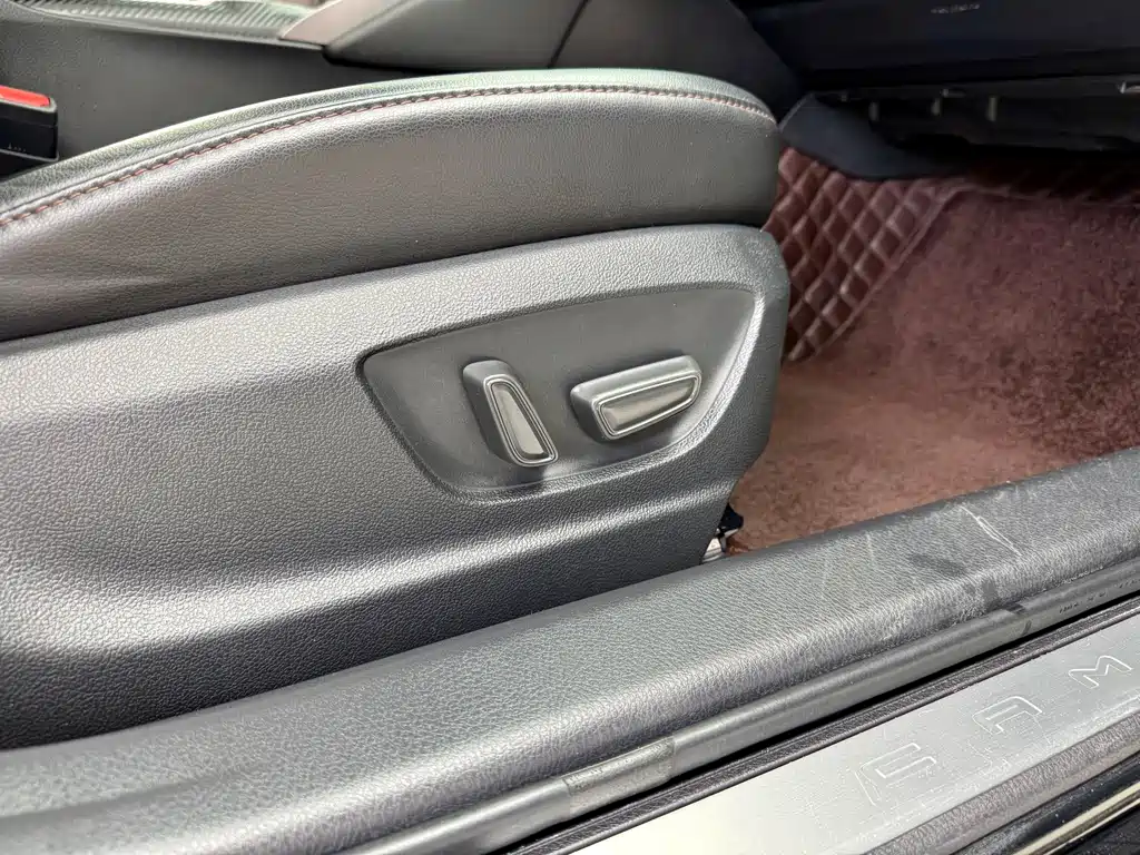 Camry 2021 2.0G Luxury Edition
