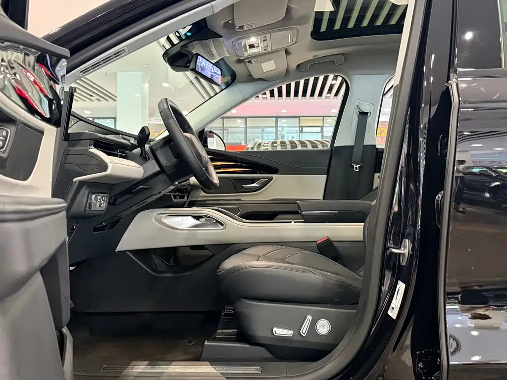 Lincoln Nautilus 2025 2.0T AWD Zunyi Edition