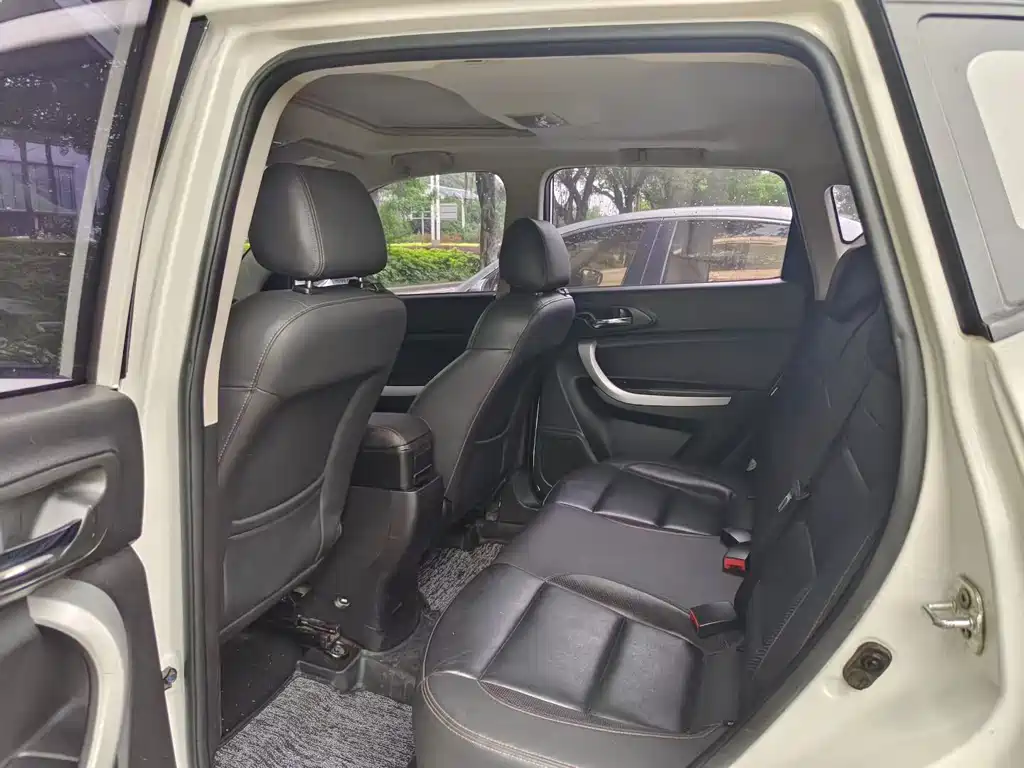Changan CS35 2016 1.6L Manual Luxury Edition China V