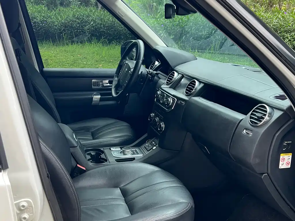 Land Rover Discovery 2016 3.0 SC V6 HSE