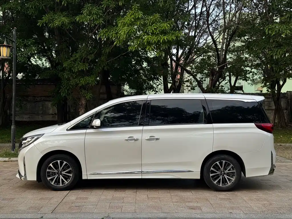 GAC Trumpchi M8 2023 Lingxiu Series 390T Luxury Edition