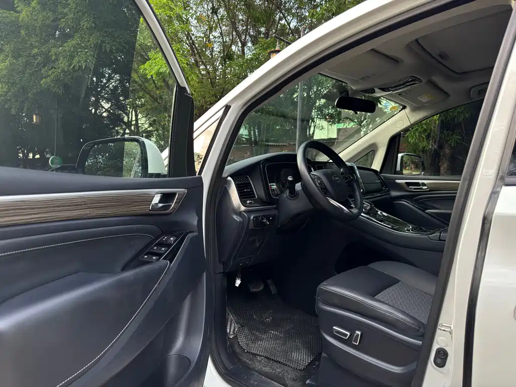 GAC Trumpchi M8 2023 Lingxiu Series 390T Luxury Edition