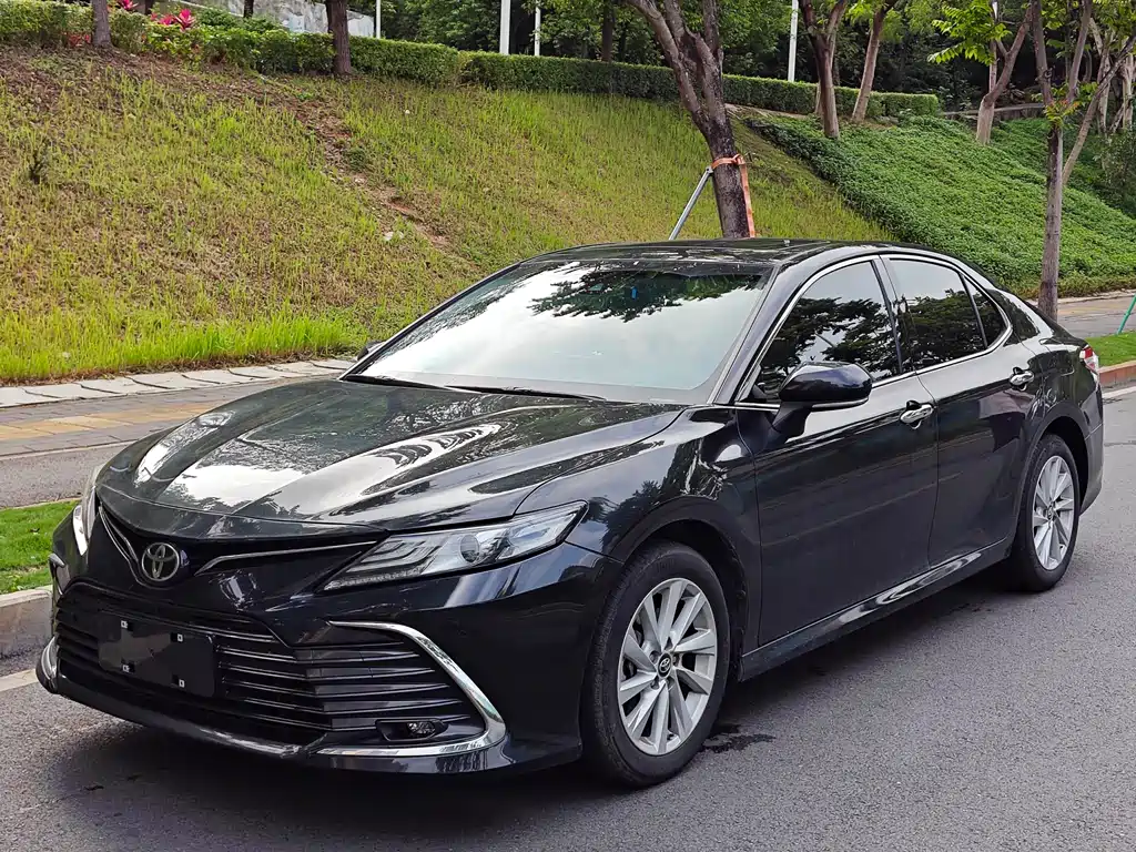 Toyota Camry 2021 2.0G Luxury Edition