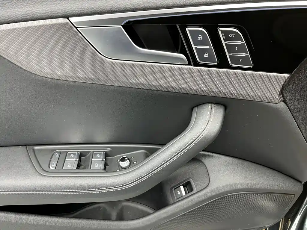 Audi A4L 2024 40 TFSI quattro RS Package Speed Edition